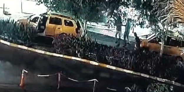 Taksicilerin kavgası güvenlik kamerasında!