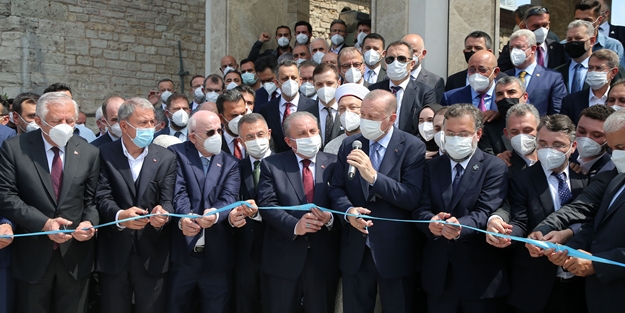 Taksim Camii'nin açılışında güldüren anlar! Erdoğan: Sen beni mahvettin