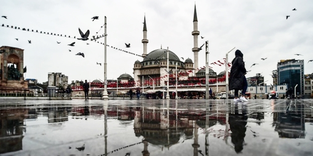 Taksim Camii'nin dış cephesi tamamlandı