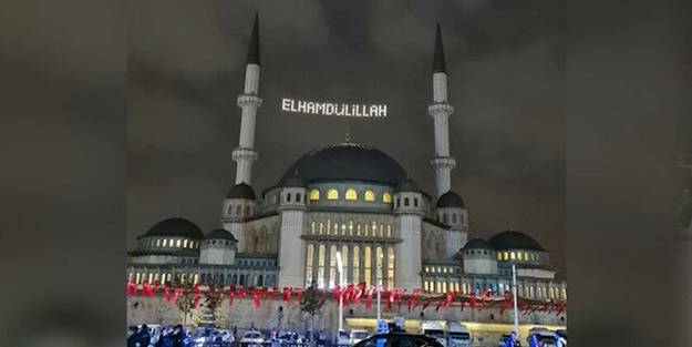 Taksim Camii’nin ilk mahyası 