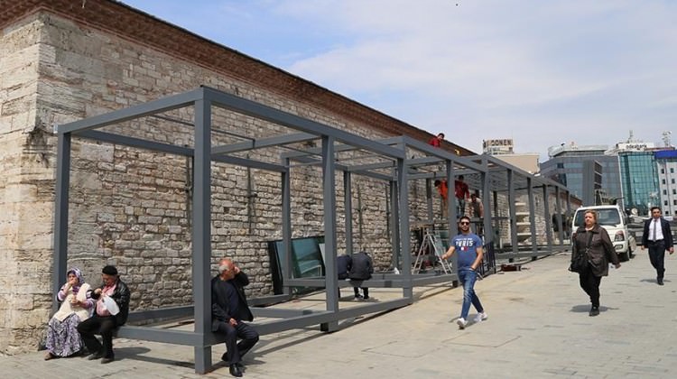 Taksim çiçekçilerine kalıcı mekan geliyor