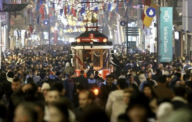 Taksim dün gece onlara emanetti! Daha önce hiç gören olmadı
