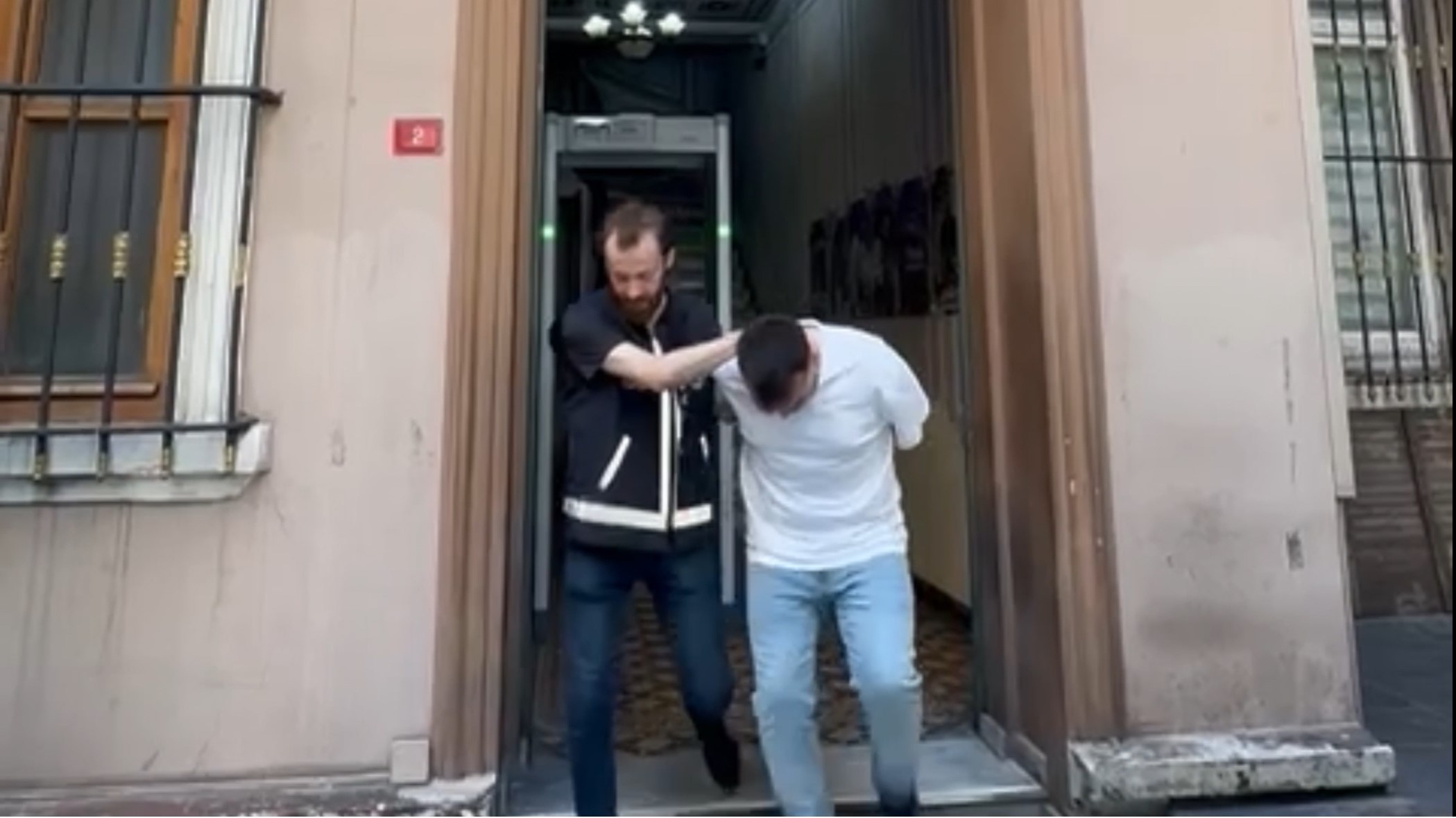 Taksim Meydanı’nda "zincirleme kapkaç"