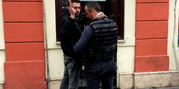 Taksim’de ‘canlı bombayım’ diye bağırdı!