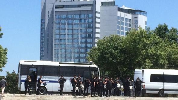 Taksim’de yoğun güvenlik önlemi!