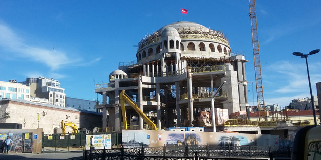 Taksim'de yükselen cami ile ilgili kritik gelişme