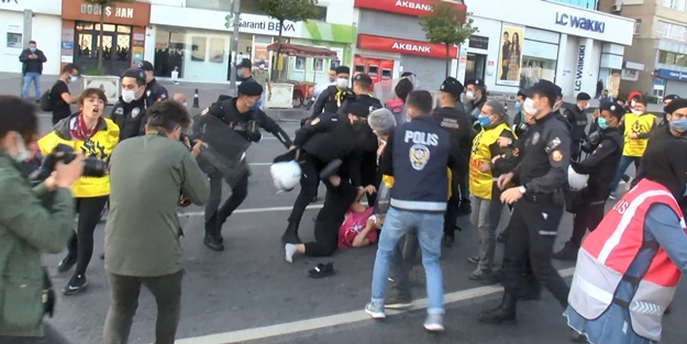 Taksim'e çıkmaya çalışan 212 kişi gözaltına alındı