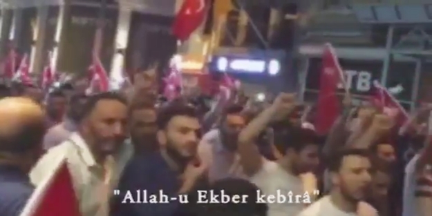 Tekbirlerle Taksim'i öyle bir inlettiler ki...
