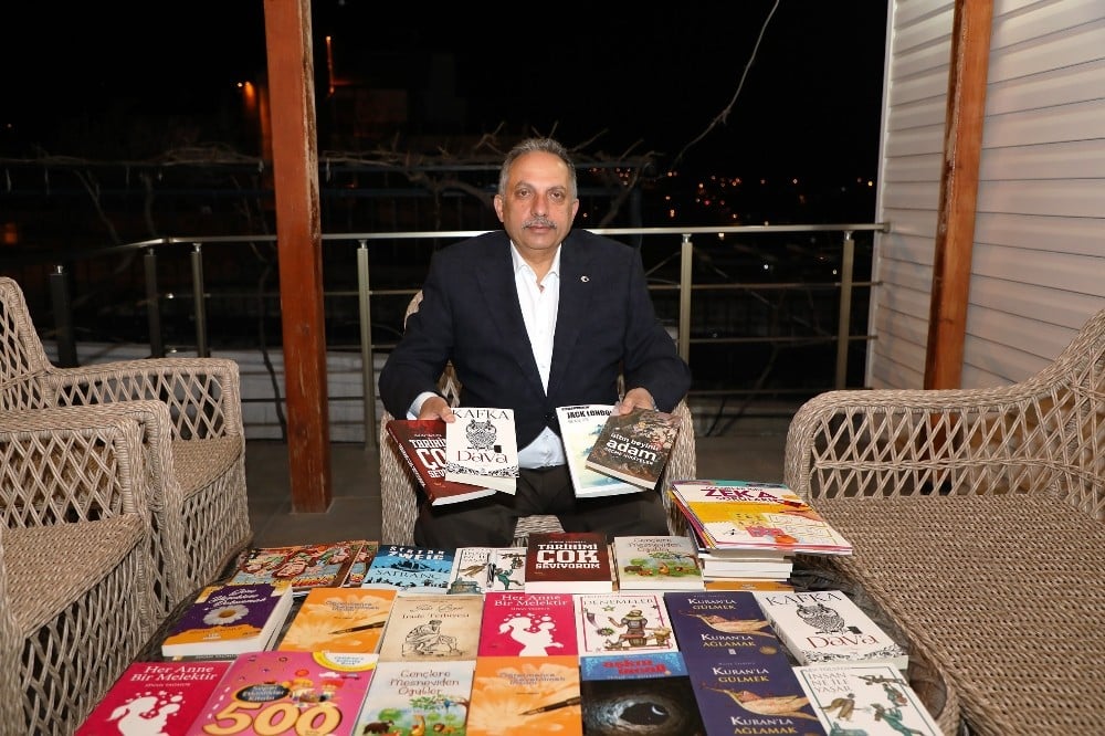 Talas Belediyesi’nden evde kalanlara 30 bin kitap daha 