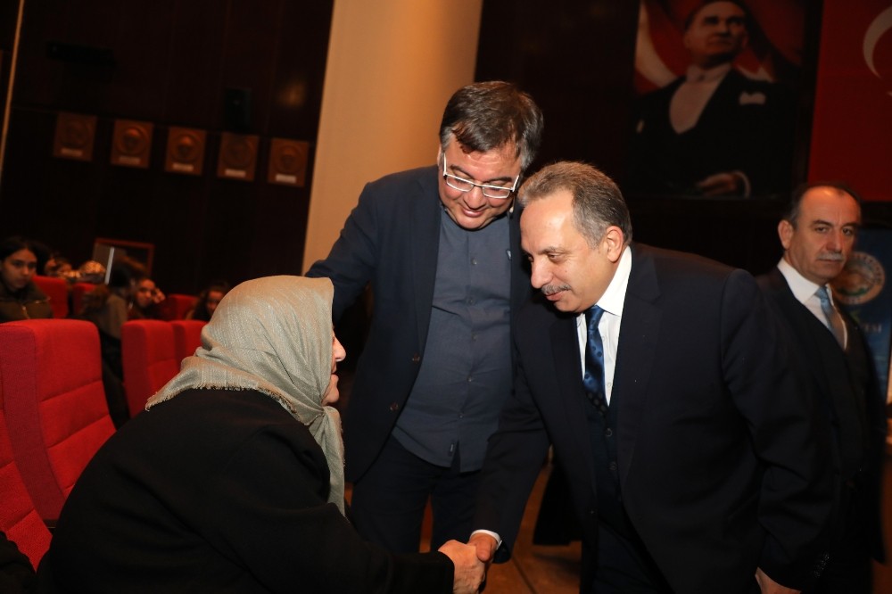 Talas Belediyesi’nden Mehmet Akif Ersoy Programı 