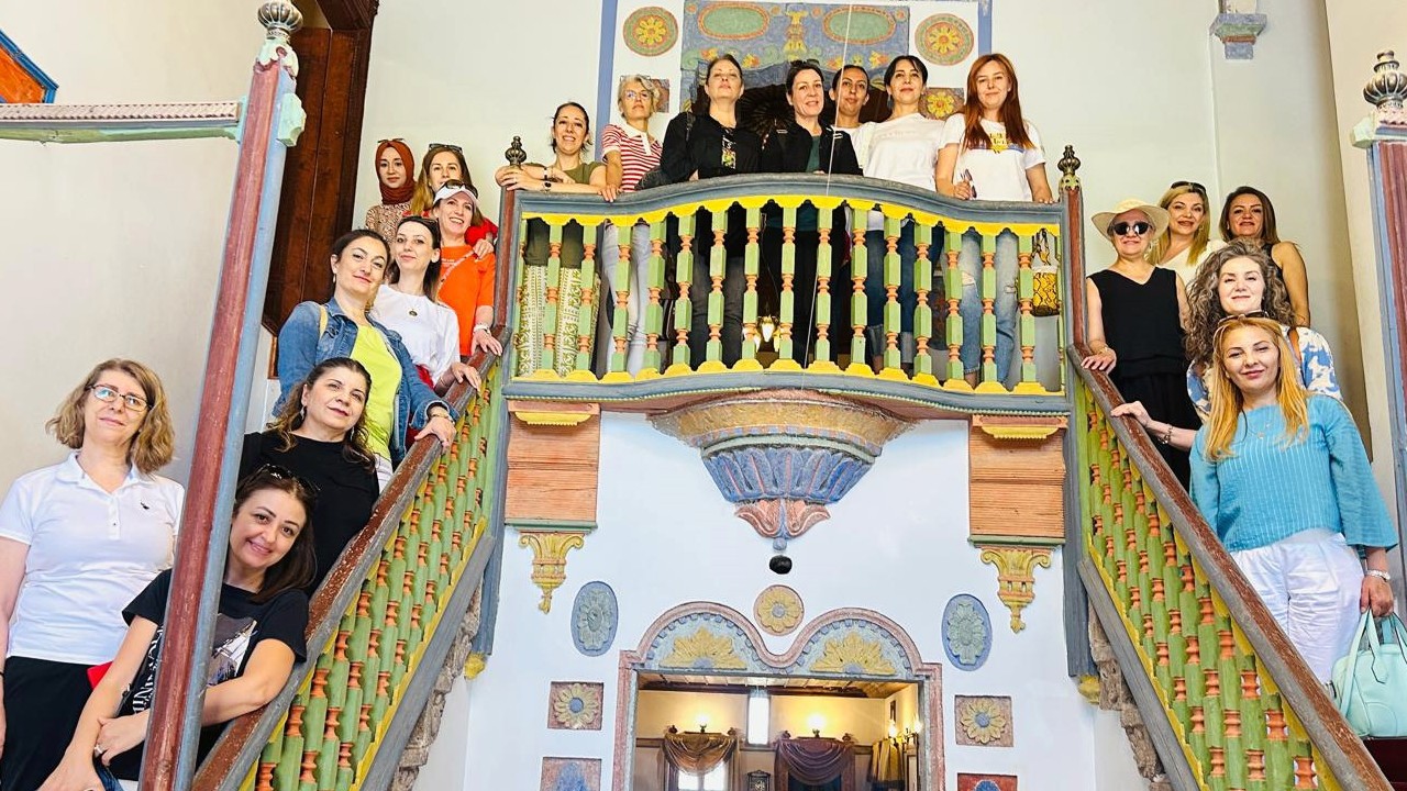 Talas Belediyesinden öğretmenlere tarihi ve turistik gezi