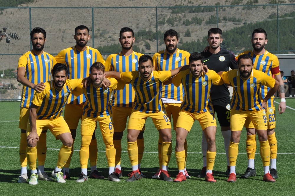 Talasgücü Belediyespor 6 kırmızı, 52 sarı kartı gördü 