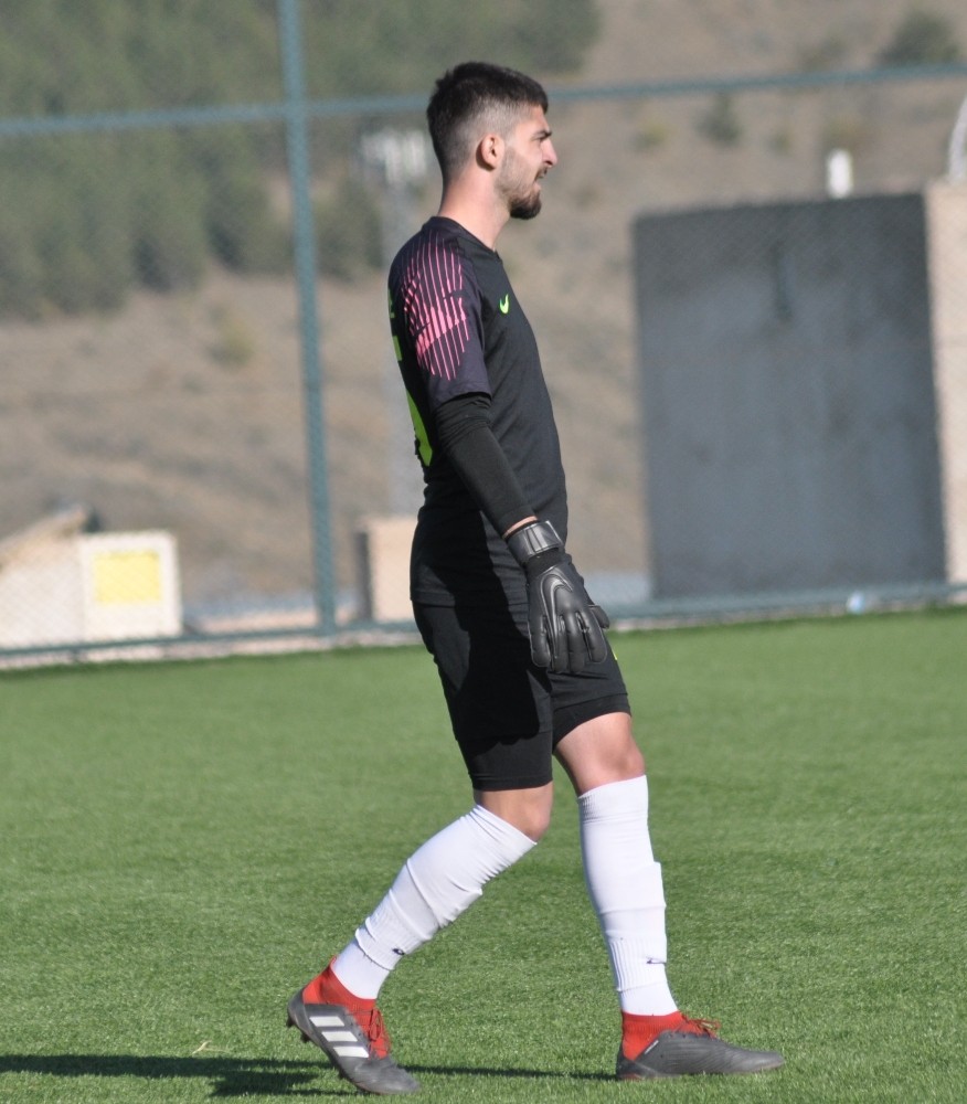 Talasgücü kalecisi Mustafa Umut’un performansı 