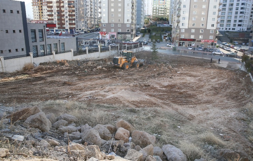 Talas’ta 331 bin metrekare saha temizliği yapıldı 