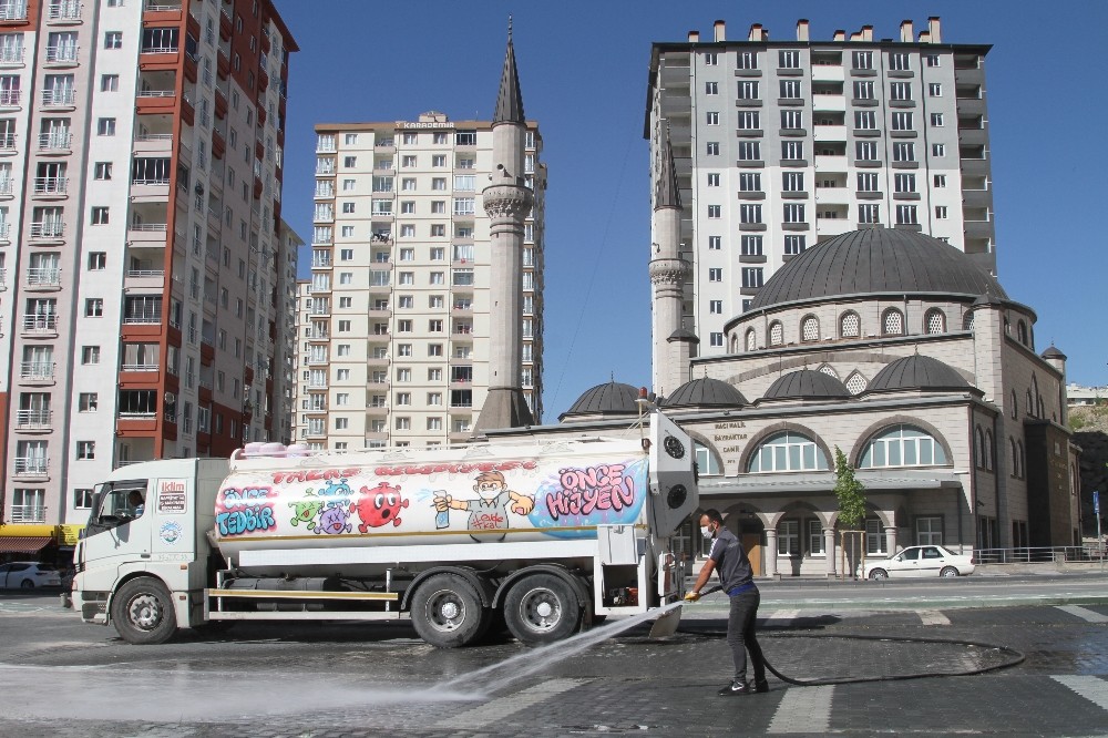 Talas’ta cuma hazırlıkları tamamlandı 