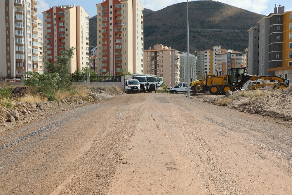 Talas’ta Hizmete Hız Kesmeden Devam 