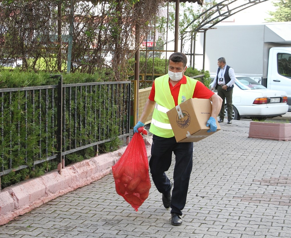Talas’ta kapanan iş yeri mağdurlarına destek 
