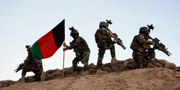 Afganistan'da 21 komando öldürüldü!