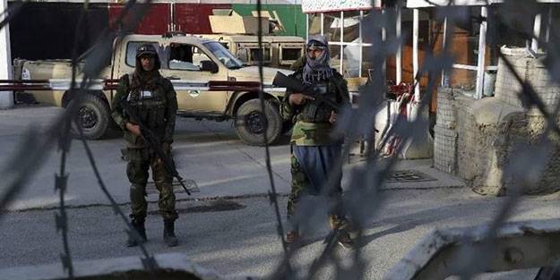 Taliban'dan ülke dışına seyahat kararı