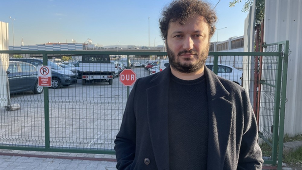 Talihsiz adamın başına gelmeyen kalmadı! Zarar ziyan!