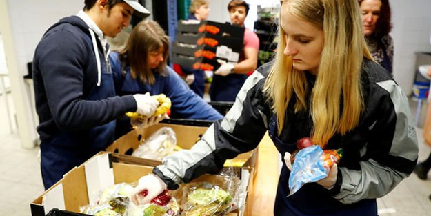 Tam 2 milyon kişi aç! Almanya’da gıda yardımı alanların sayısı ikiye katlandı