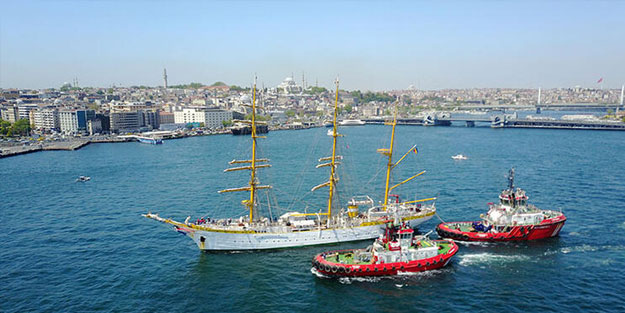 Tam 84 yaşında! Yüzen tarih İstanbul'a demirledi
