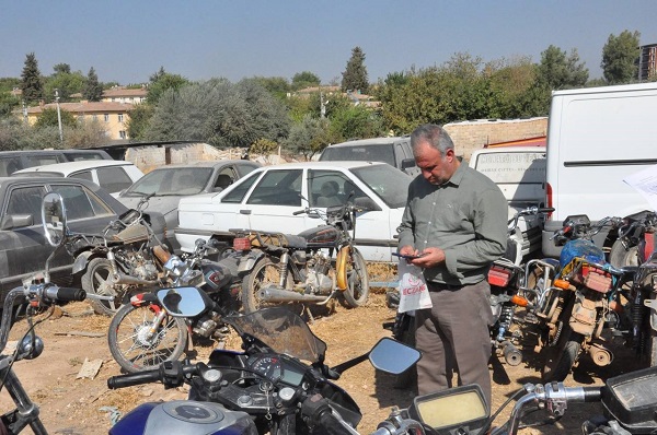 Tam 9 sene sonra motosikletine kavuştu