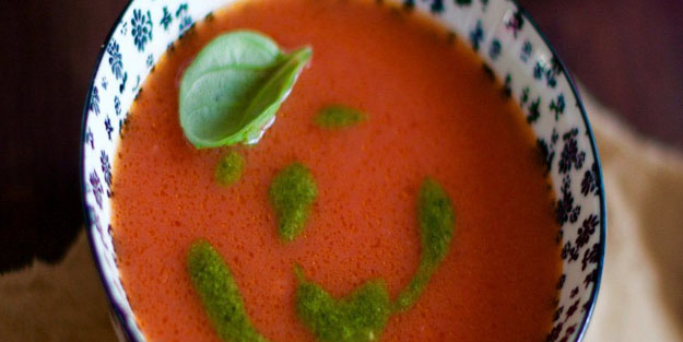 Tam kıvamında domates çorbası tarifi