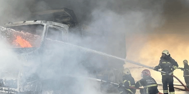 Tamire giden kamyon D-100’de alev aldı