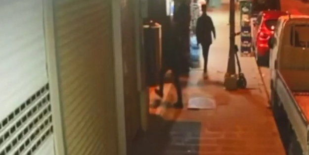 Tanımadığı kadını takip eden saldırgan önce taciz etmeye çalıştı sonra boynundan bıçakladı