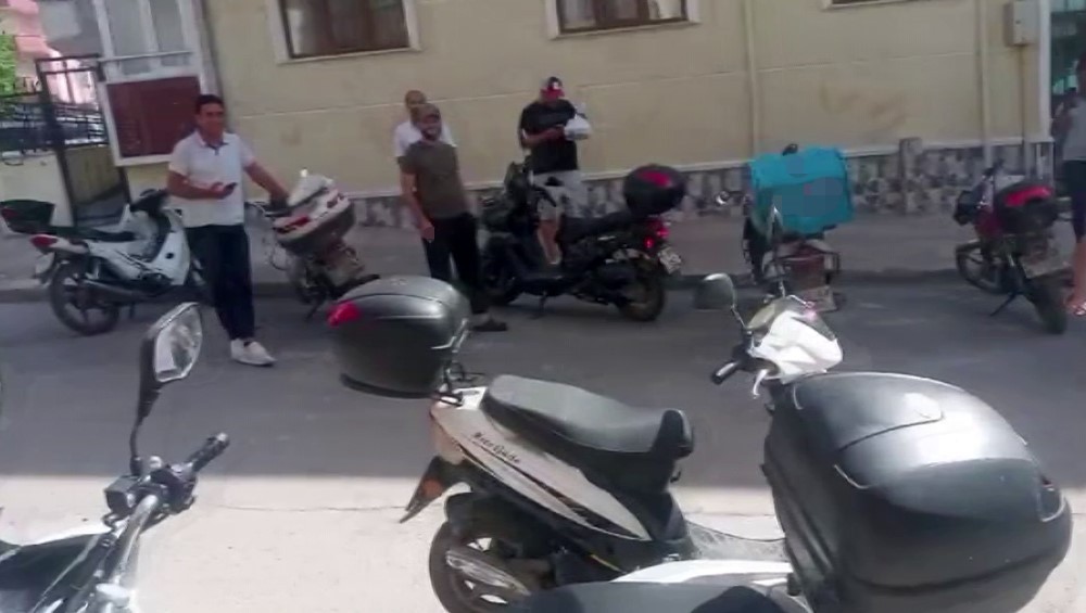 Tanımadığınız insanlara adres verirken dikkat! Evine 25 ayrı yemek siparişi gönderildi