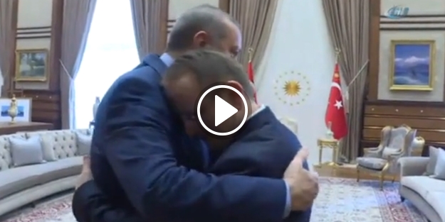 Erdoğan 15 Temmuz gazisine böyle sarıldı
