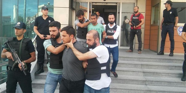 Tankla 5 kişiyi ezen askerler tutuklandı