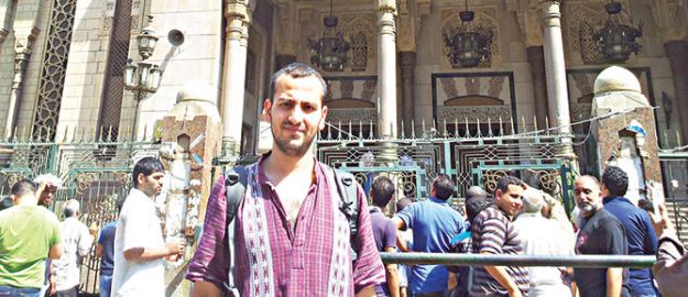 Tanklara rağmen şehidlerine koştular