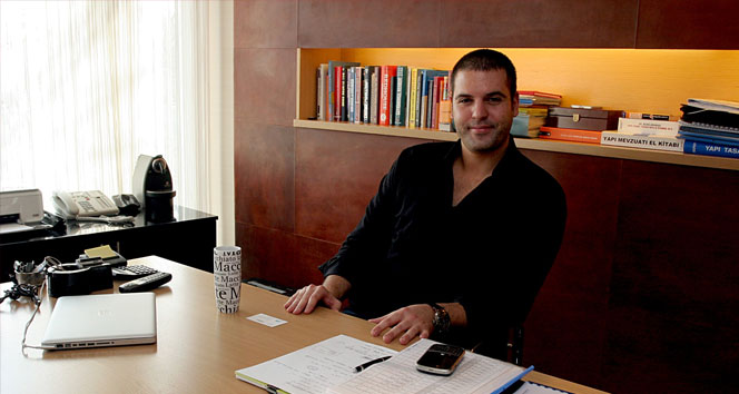 Tansu Çiller'in oğlu Berk Güneş enerjisi paneli üretecek