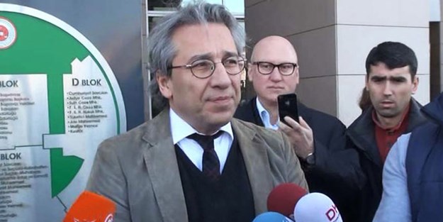 Tapeci Can Dündar Cumhurbaşkanı'na hakaret suçundan Adliye'de