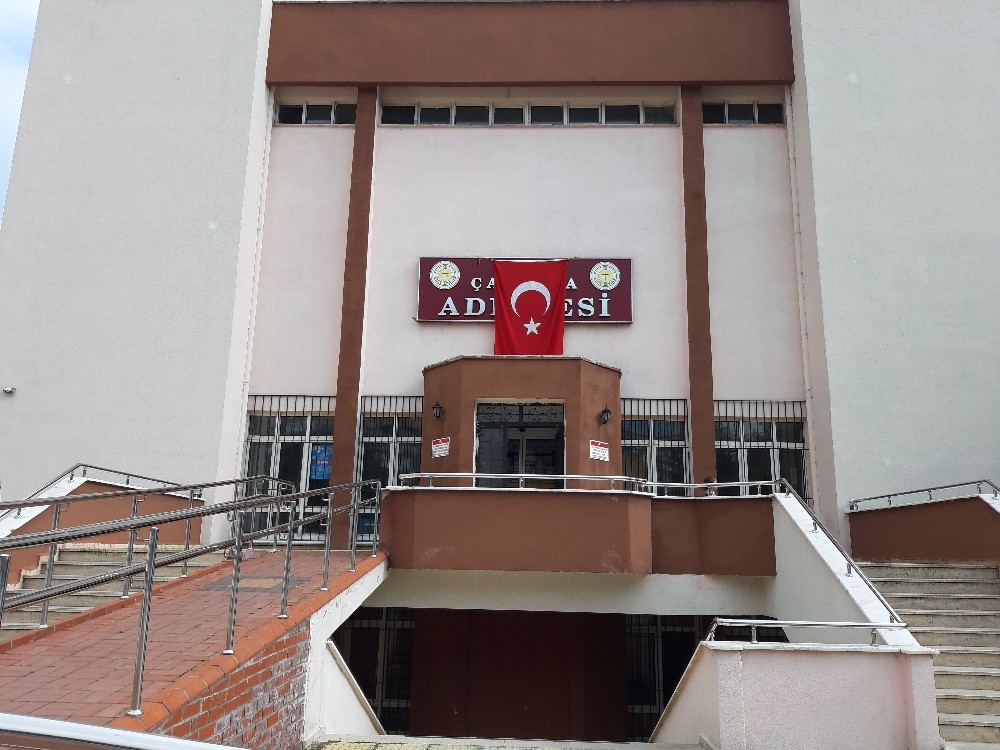 Tapu memurlarına rüşvet operasyonu: 3 gözaltı 