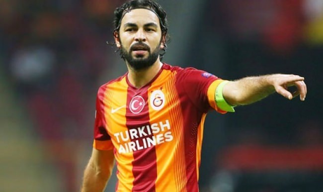 Taraftar kaptan Selçuk İnan'ı sildi!