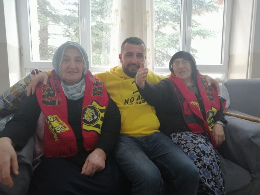 Taraftarlar Derneği’nden huzurevi ziyareti 