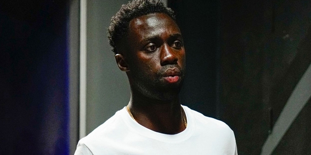 Taraftarlar isyandaydı! Fenerbahçe Başkanı Ali Koç’u kim neden kandırıyor? Davinson hayranlığı yalan mı söylettiriyor?