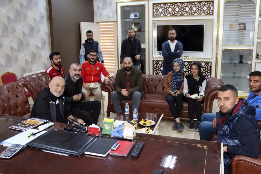 Taraftarlardan Hikmet Karaman’a sürpriz 