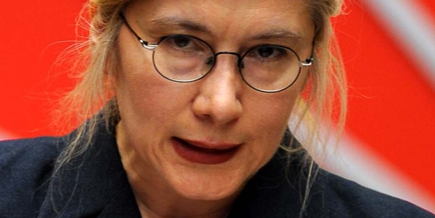 Tarhan'a şok pankart!