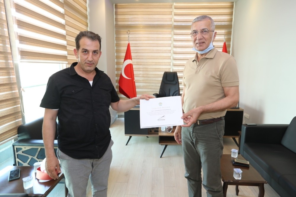 Tarhan’dan koronalı günlerde destek verenlere teşekkür ziyareti 