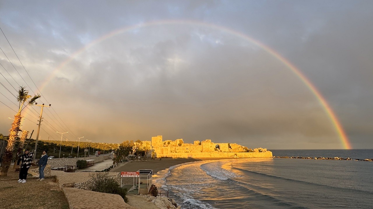 Tarih altın rengine büründü