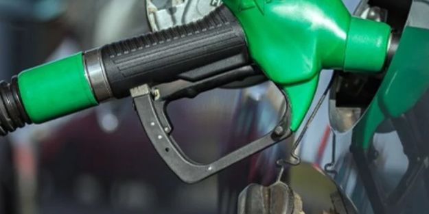Tarih belli oldu! Akaryakıt fiyatları: Motorine zam değil büyük indirim geliyor! 31 Ekim'de piyasasında o fiyata satacak