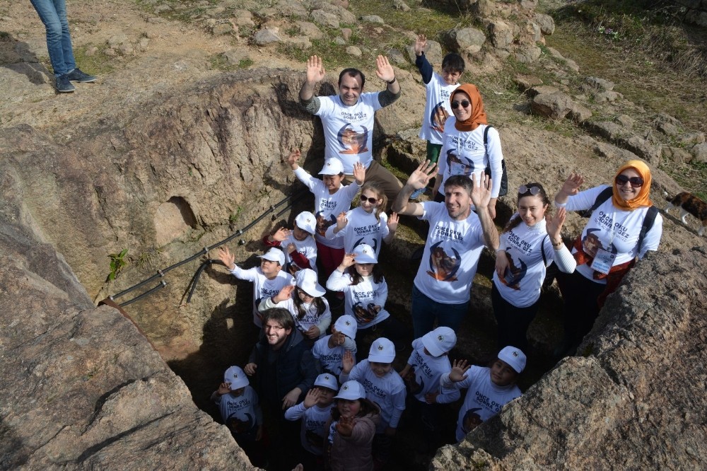 Tarih Dedektifleri yollarda