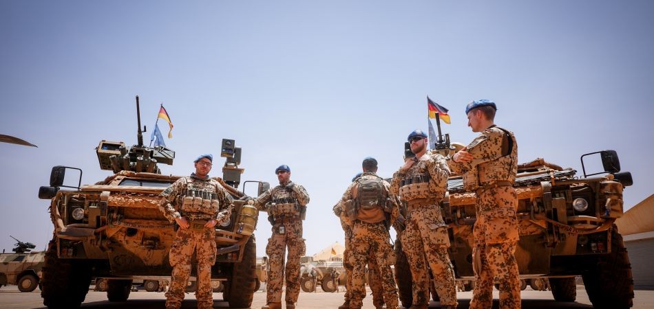 Tarih verdiler! Emperyalist Almanya geri çekiliyor