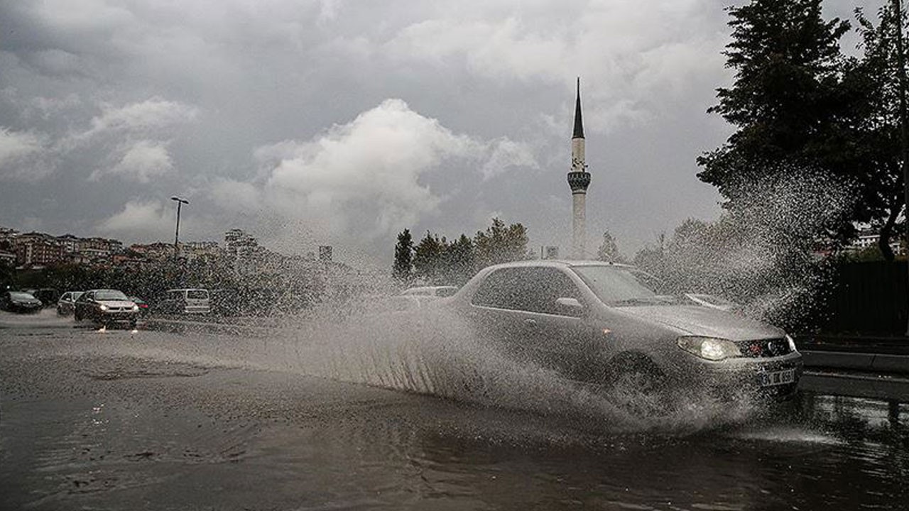 Tarih verildi! İstanbul ve İzmir için sağanak uyarısı
