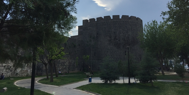 Tarihi bir yapı: Diyarbakır Kalesi