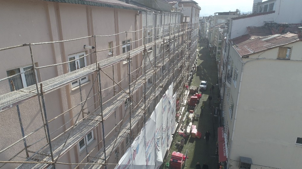 Tarihi caddede dönüşüm başladı 